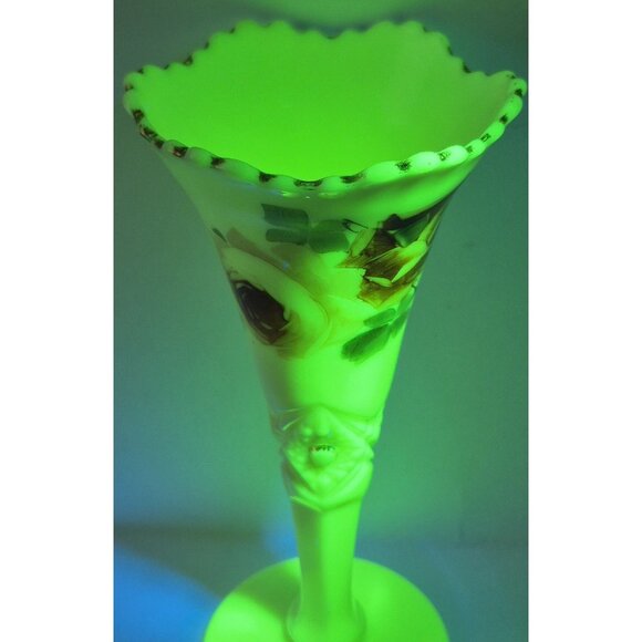 Jefferson Diamond W/ Peg Rose Decorated Custard Glass Vase Glows Art Deco - Picture 16 of 16